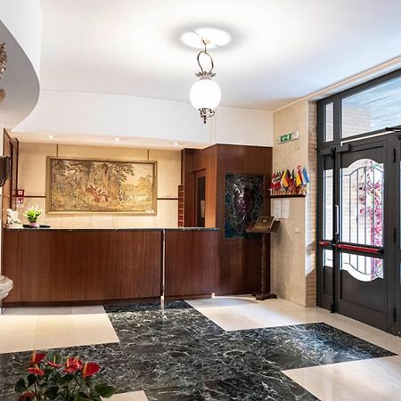 Villa Fatima, Casa Per Ferie Рим Экстерьер фото